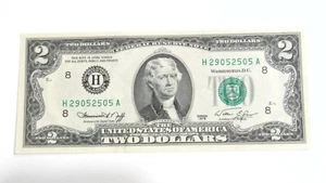1976 $2 Uncirculated Federal Reserve Note - Picture 1 of 2