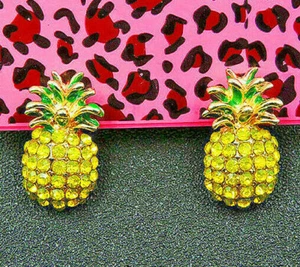 Dazzling Tropical Hawaii PINEAPPLE Luau Rhinestone Betsey Johnson Earrings Yello - Picture 1 of 6