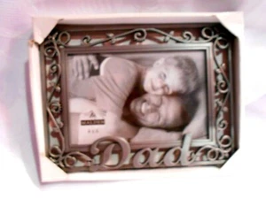 MALDEN- 4X6'' '' DAD''  METAL FRAME - Picture 1 of 1