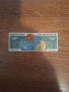 1975 #1577-78 Banking Commerce US Postage Stamps Block Of 2 Connected US Postage - Picture 1 of 2