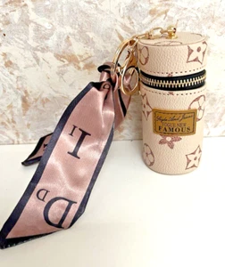 Vogue New Famous Keychain Bag New No Tags - Picture 1 of 7