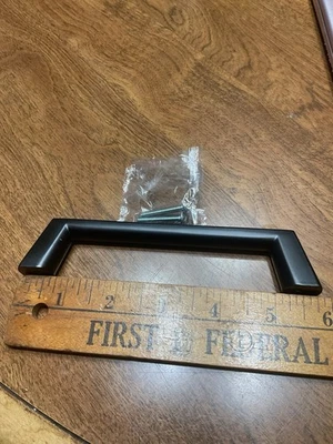 Liberty 128 mm Suave Moderno Cajón/Puerta Tirador Negro Mate Lote de 12 Foto 1 de 4