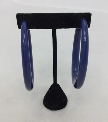 Pendientes de aro ovalados de resina azul Ben-Amun Foto 1 de 4