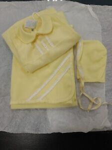 Vintage CARTER’S Layette Set ~ 3 pieces ~ Yellow ~ Infant/Baby ~
