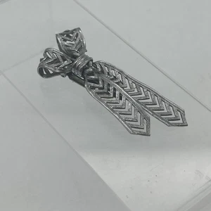 Vintage Art Deco Silver Tone Dress Clip Fur Brooch Ribbon Bow - Picture 1 of 17