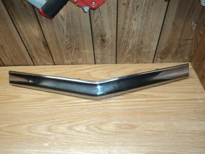 Barra de capó moldeada Land Cruiser 1948 1949 Studebaker Commander OEM Foto 1 de 4