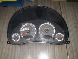 2005 Jeep Liberty speedometer/instrument cluster - Picture 1 of 2