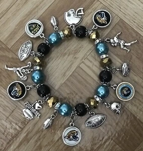 Jacksonville Jaguars Charm Bracelet - Picture 1 of 2