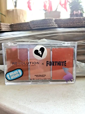 Revolution Beauty x Fortnite Collection Face Pallette Nana Nana - Image 1 of 2