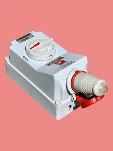 MENNEKES 5100AC DUO Gniazdo ścienne - gniazdo blokowane 16A/400V - Bild 1 von 2