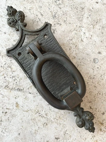 10.5" ANTIQUE c1910 VICTORIAN BRONZE TORCHIERE ARCHITECTURAL SALVAGE DOORKNOCKER Cover