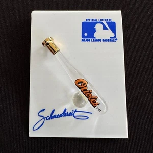 1988 Baltimore Orioles Glass Pin MLB Baseball Schneidereit Art Glass NOS VTG USA - Picture 1 of 3