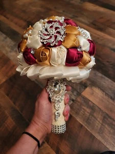 Ramo de Boda Flor Nupcial Estrás Perlas Seda Satén Borgoña Oro Crema - Imagen 1 de 6