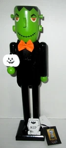 Cascanueces Frankenstein de Cynthia Rowley ~ Vestido de negro con lazo naranja ~ Corbata 15" - Imagen 1 de 4