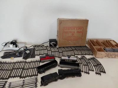 MARX Stream Line Electrical Remote Control Train No 25224 Set W/Box And Extras - Image 1 of 4