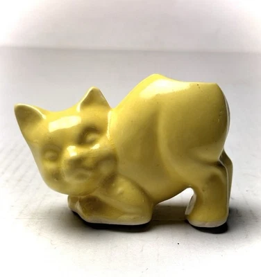 Vintage McCoy Yellow Cat Ceramic Pottery Planter Stretching Arched Back Butt - Image 1 of 4