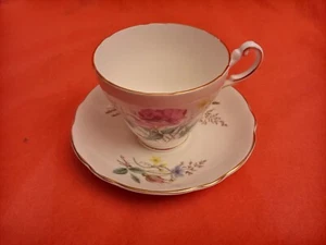 Regency fine bone china tea cup and saucer made in England - Picture 1 of 7