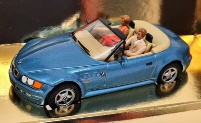 Corgi 1/36 - BMW Z3 James Bond 007 Goldeneye CC04904 Diecast Model Car - Image 1 of 4