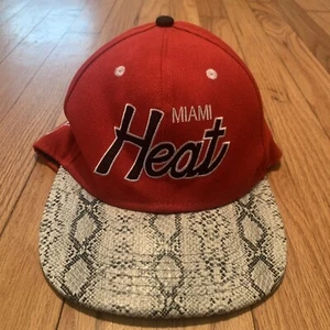RSVP Mitchell & Ness Miami Heat NBA Kappe schwarz/rot Hut Schlangenhaut selten - Bild 1 von 7