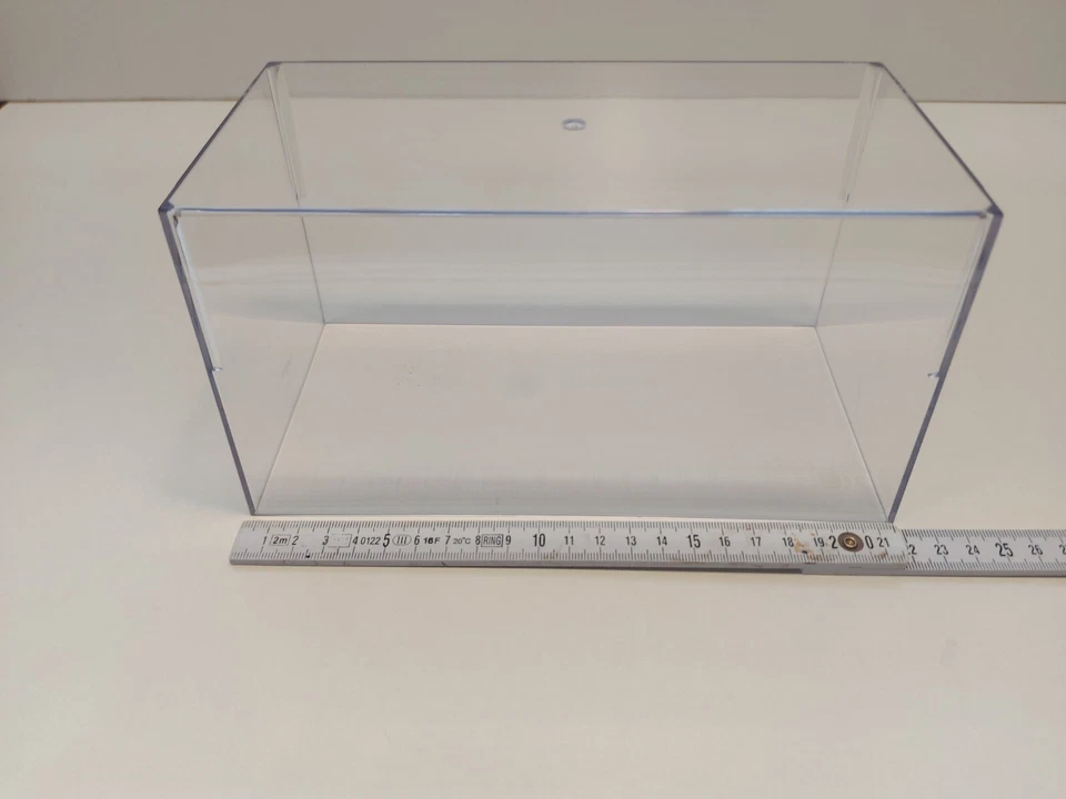 Teca in plexiglass modellini Rally WRC Ixo Hachette 1:24 misure cm 22x11x11.5 - Immagine 1 di 3
