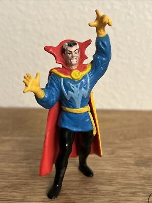 Boneco de ação Doctor Strange Marvel 4” brinquedo de PVC vintage (1991) - Imagem 1 de 4
