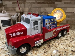 VINTAGE 1999 TONKA #3215 SEARCHLIGHT TOY SEARCH & RESCUE FIRE TRUCK FREE SHIP - Picture 1 of 21