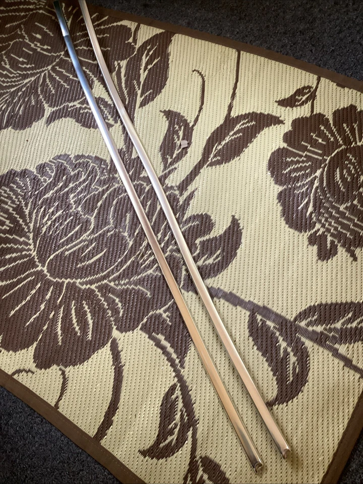 Mopar 1970-74 Plymouth Cuda puerta borde superior moldura puerta lateral 2 pasajeros Foto 1 de 4