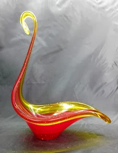 Piatto Cigno Alto in Vetro Rosso e Giallo di Murano Cadmio Luminoso - Foto 1 di 9