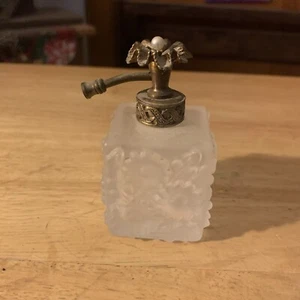 Vintage Flowered Square Frosted Glass Perfume Bottle Atomizer Flower Top - Picture 1 of 6