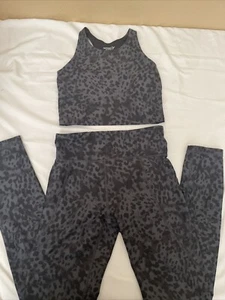 Old Navy Girls Gymnastics Set Large Bottom High Rise Leggings Sports Bra M - Picture 1 of 3