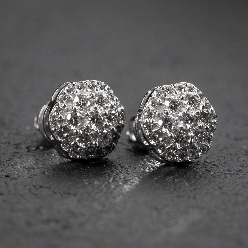 Aretes de 0,70 quilates con racimo de flores de oro blanco de diamantes VVS cultivados en laboratorio para hombre Foto 1 de 1