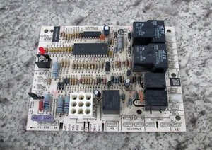 Goodman Amana B18099-13 B1809913 B1809913S Furnace Control Circuit Board - Picture 1 of 3