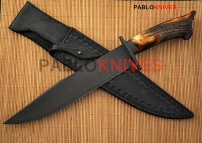 Cuchillo Bowie negro de caza de acero al carbono forjado a mano raro corona mango de asta de ciervo Foto 1 de 2