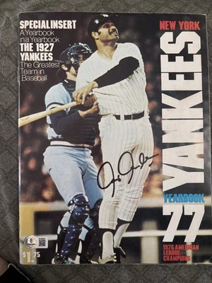 Chris Chambliss Signed NEW YORK YANKEES 1977 Official Yearbook  Beckett BAS - Image 1 of 4