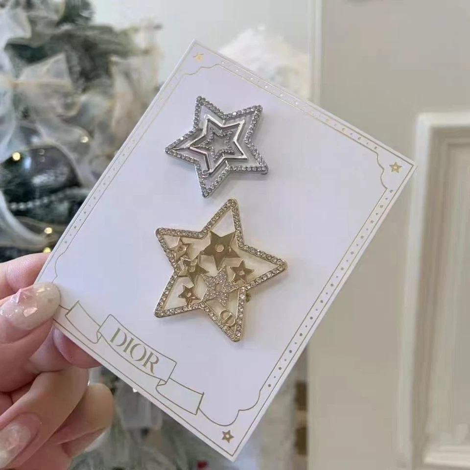 Pinzas para el cabello de vacaciones DiorNovelty 2025 2 piezas logotipo plata oro regalo de Navidad Foto 1 de 4