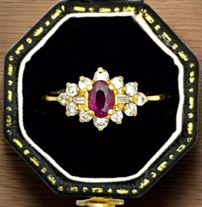Ruby Diamond Cluster Ring 18ct Gold 2.75gr -SIZE M - Picture 1 of 3