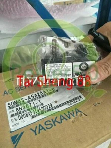 1PC NEW ORIGINAL YASKAWA  SERVO MOTOR SGMAS-A5A2AA1-E FREE EXPEDITED SHIPPING ~ - Picture 1 of 1