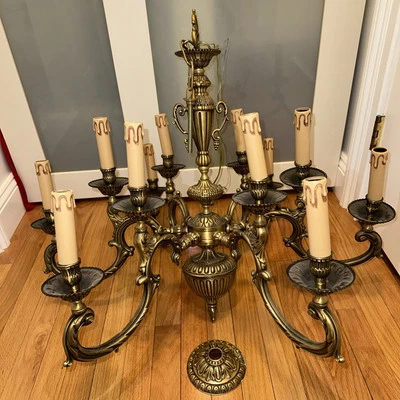 lustre espanhol antigo/antigo latão e cristal 29” diâmetro e 30” altura - Imagem 1 de 4