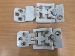 FORD E TRANSIT 350 TÜRSCHARNIER PAAR HINTEN RECHTS R/D/S KK41 U429A14 BB 2023 - Bild 1 von 7