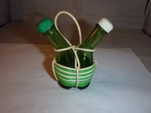 Vintage Weinflaschen im Korb Salz und Pfefferstreuer italienischer Stil - Bild 1 von 5