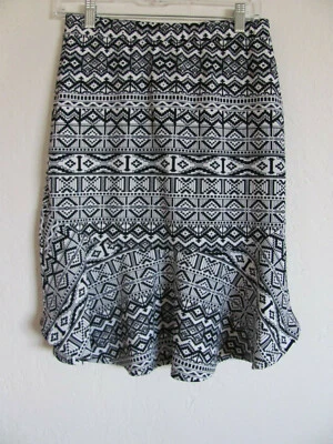 Pleione Knee Length Skirt -Bottom Flare -Navy/Ivory Digital- Size Small- NWT $68 - Image 1 of 4