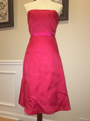 Vestido Kay Unger Rosa Seda Sin Tirantes Hasta el Té Talla 2  Foto 1 de 4