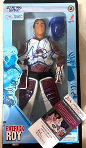 Figura de alineación inicial Kenner de 12" firmada por Patrick Roy de Colorado Avalanche 1999 JSA - Imagen 1 de 4