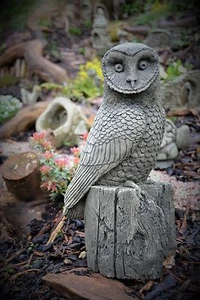 Bernie the Barn Owl Stone Garden Ornament - Picture 1 of 10