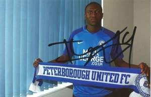 FOTO RETRATO 6x4 firmada por Peterborough: IDRIS KANU + CERTIFICADO DE AUTENTICIDAD - Imagen 1 de 1