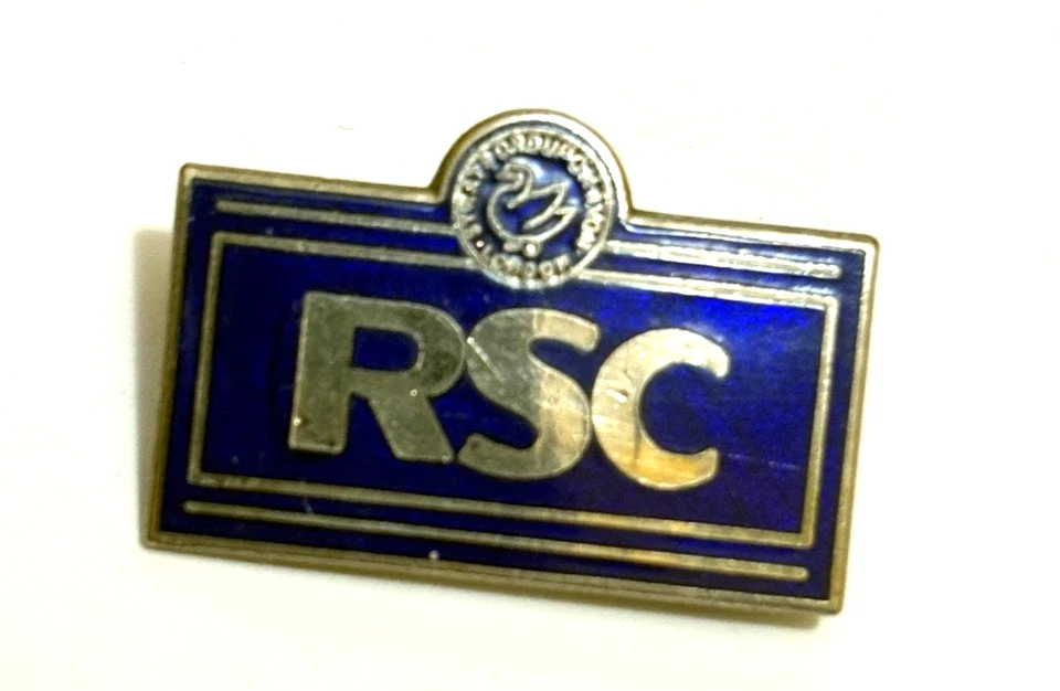 Royal Shakespeare Company Metal Pin Badge Brooch Stratford Upon Avon London - Image 1 of 2