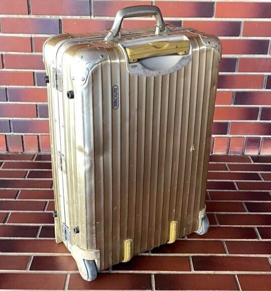 RIMOWA TOPAS TITANIUM 945 56 ゴールド