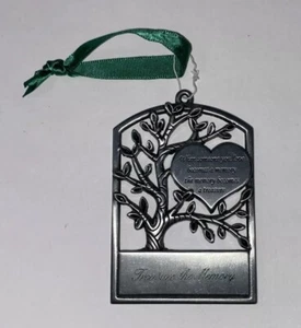 Gloria Duchin Memorial Peltre Adorno de Navidad EE. UU. Tesoro La Memoria - Imagen 1 de 2