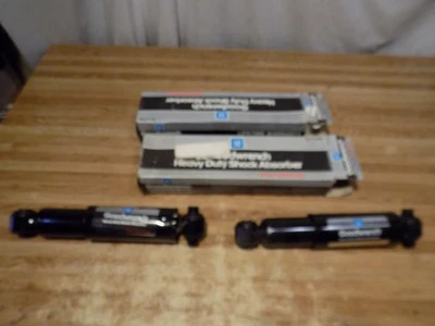 Nuevo de Lote Antiguo 1988-91 Goodwrench Chevy Truck Amortiguador Par Ac Delco GMC Suburban GM Foto 1 de 4