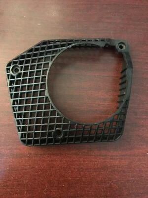 John Deere Chainsaw 50V Chain Guard Starter Pulley Side - Изображение 1 из 4